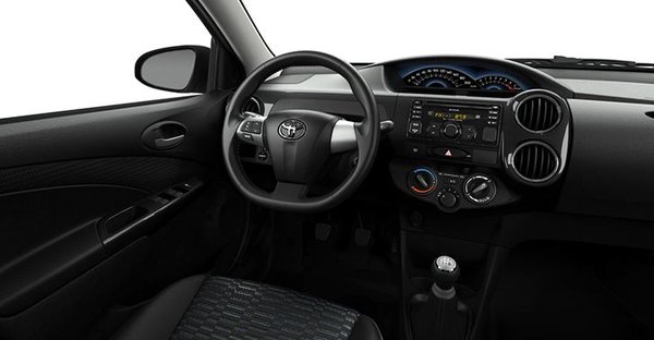 Toyota Etios Cross 2013 4